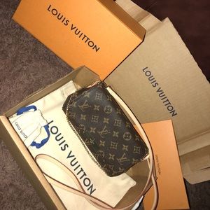 Louis Vuitton Favorite PM